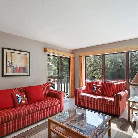 11 Moorings Villa